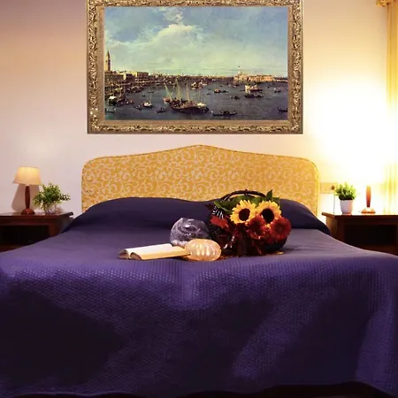 Art Dreams Apartment Teatro Italia Venise Extérieur photo